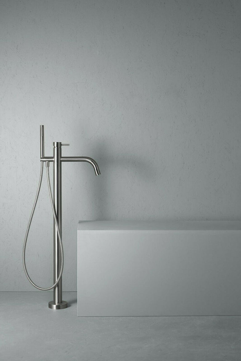 WELS Freestanding Bath Mixer 304 Stainless Steel Tap Hand Held Shower Outdoor OK